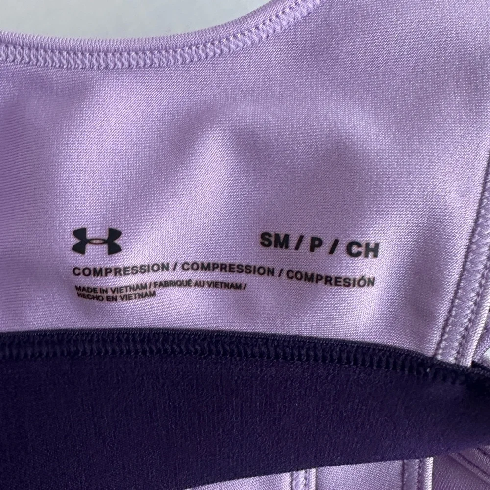 Under Armour Women’s Sports Bra Medium Mid Support Crossback Keyhole Purple